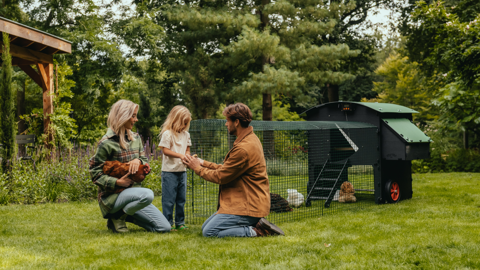 Nestera | Easy cleaning Chicken Coop in Recycled Plastic